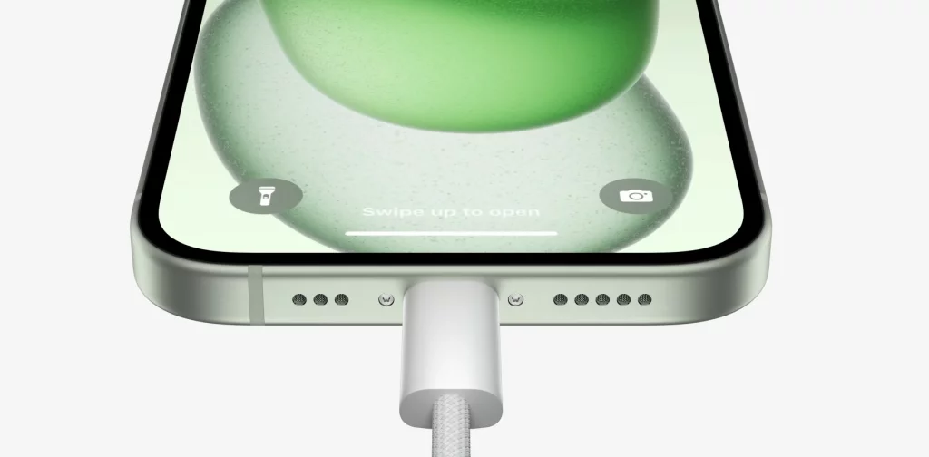 universal USB-C port in Apple