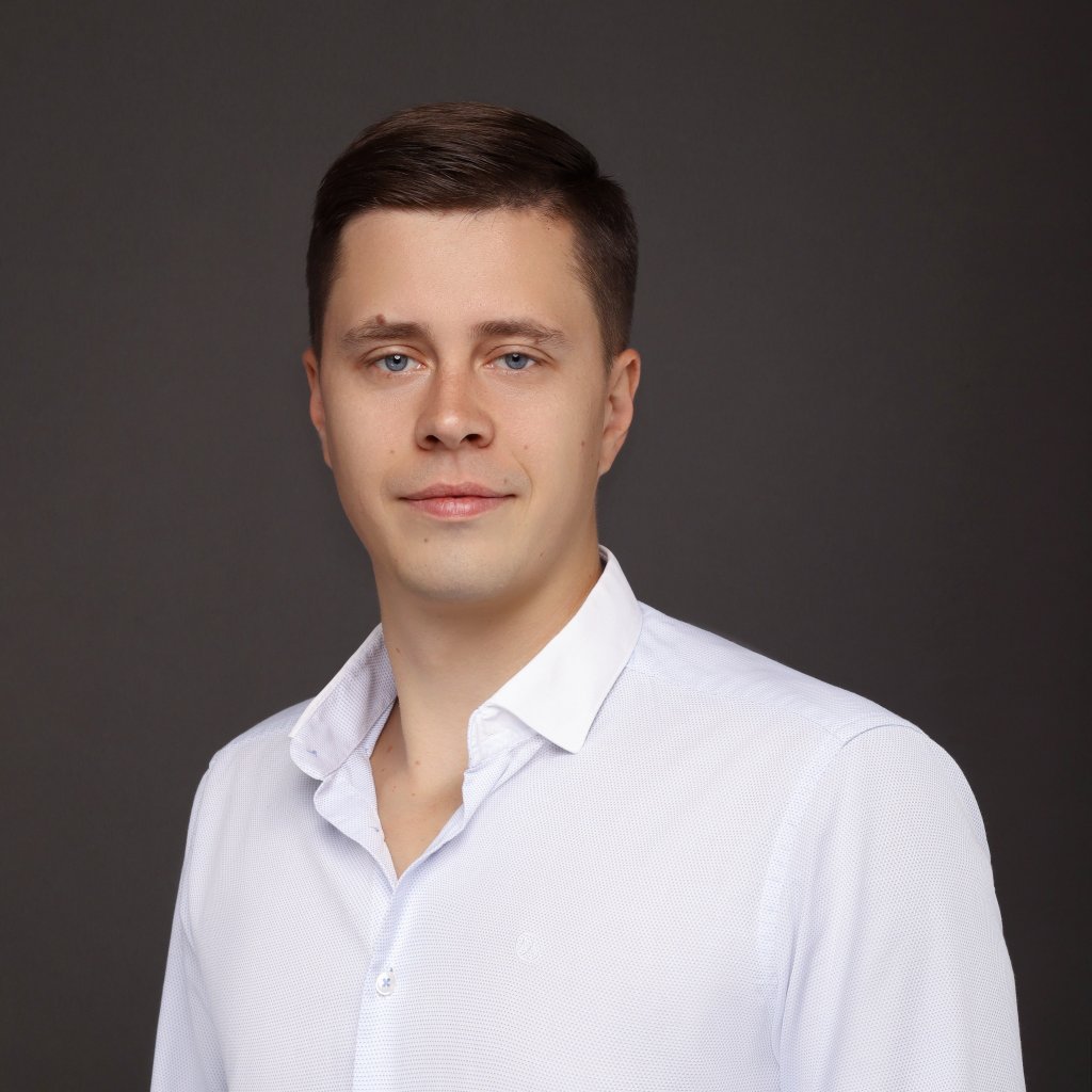 Антон Айрих, Digital director Initiative